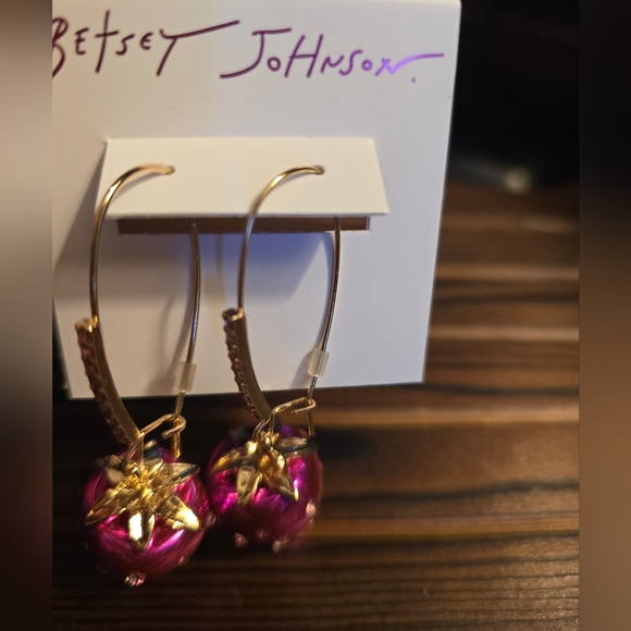 Betsey Johnson Strawberry Dangle Earrings! NWT! - Picture 15 of 15